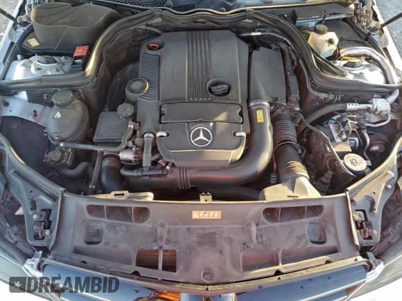 ✅ 2013 Mercedes-Benz C 250 • VIN: WDDGJ4HB6DG061557 • Lot: 94533125. Wystawiony na Copart z przebiegiem 54 355 mil. Bezpłatny archiwum sprzedaży aukcyjnych z USA i szczegółowy raport historii pojazdu na DreamBid. Zdjęcie 11.