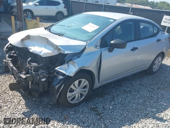 ✅ 2020 Nissan Versa S • VIN: 3N1CN8DV6LL840586 • Lot: 42893557. Listed on IAAI with 88,596 mi. Free auction sales archive from the USA and detailed vehicle history report at DreamBid. Image 18.