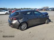 ✅ 2015 Mazda 3 i Touring • VIN: JM1BM1L71F1250166 • Лот: 93117925. Опубликован ранее на Copart с пробегом 137 332 миль. Бесплатный доступ к архиву аукционных продаж из США и подробный отчёт об истории автомобиля на DreamBid. Изображение 3.