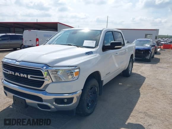 ✅ 2021 Ram 1500 Big Horn • VIN: 1C6SRFFTXMN567691 • Lot: 43115791. Wystawiony na IAAI z przebiegiem 104 406 mil. Bezpłatny archiwum sprzedaży aukcyjnych z USA i szczegółowy raport historii pojazdu na DreamBid. Zdjęcie 2.