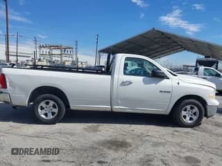 ✅ 2009 Dodge 1500 SLT • VIN: 1D3HB16P99J515973 • Lot: 41570647. Wystawiony na IAAI z przebiegiem 114 755 mil. Bezpłatny archiwum sprzedaży aukcyjnych z USA i szczegółowy raport historii pojazdu na DreamBid. Zdjęcie 6.