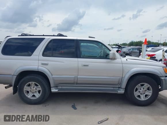 ✅ 2000 Toyota 4Runner Limited • VIN: JT3GN87R0Y0149852 • Lot: 42474345. Listed on IAAI with 294,287 mi. Free auction sales archive from the USA and detailed vehicle history report at DreamBid. Image 14.