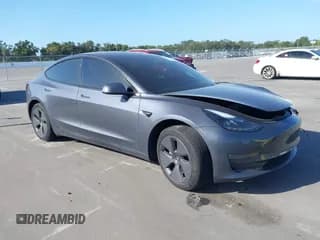✅ 2023 Tesla Model 3 Long Range • VIN: 5YJ3E1EB5PF620739 • Lot: 43366517. Wystawiony na IAAI z przebiegiem 34 325 mil. Bezpłatny archiwum sprzedaży aukcyjnych z USA i szczegółowy raport historii pojazdu na DreamBid. Zdjęcie 1.