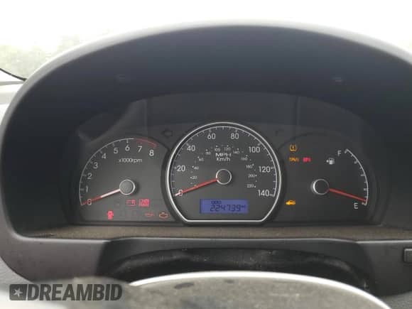 2010 Hyundai Elantra GLS z VIN KMHDU4ADXAU934185, wystawiony jako Copart lot #71699224 z przebiegiem 224 739 mil mil oraz Szkoda całkowita • Salvage title. Historia ofert i sprzedaży dostępna na DreamBid. Obrazek 9.