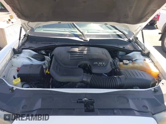 2012 Dodge Charger SXT Plus z VIN 2C3CDXJG6CH209365, wystawiony jako IAAI lot #42062788 z przebiegiem 176 766 mil mil oraz . Historia ofert i sprzedaży dostępna na DreamBid. Obrazek 10.