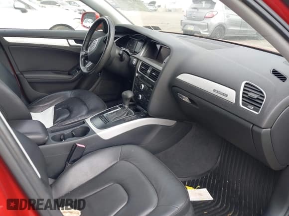 ✅ 2013 Audi A4 Premium • VIN: WAUBFAFL2DN021243 • Lot: 43249752. Listed on IAAI with 218,671 mi. Free auction sales archive from the USA and detailed vehicle history report at DreamBid. Image 5.