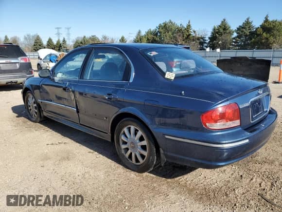 2003 Hyundai Sonata GLS с VIN KMHWF35H13A744130, выставлен на аукционе Copart как лот 52763405 с пробегом 82 810 миль миль и Списание • Salvage title. История ставок и продаж доступна на DreamBid. Изображение 2.