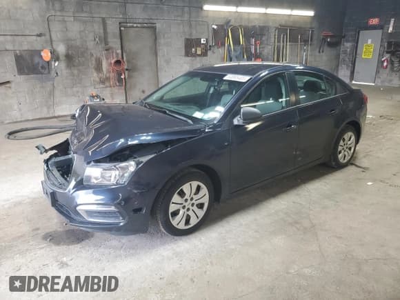 ✅ 2016 Chevrolet Cruze LS • VIN: 1G1PB5SGXG7221728 • Lot: 53065405. Listed on Copart with 47,605 mi. Free auction sales archive from the USA and detailed vehicle history report at DreamBid. Image 1.