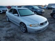 ✅ 2001 Audi S4 • VIN: WAURD68D41A106482 • Лот: 40538708. Опубликован ранее на IAAI с пробегом Не указан. Бесплатный доступ к архиву аукционных продаж из США и подробный отчёт об истории автомобиля на DreamBid. Изображение 1.