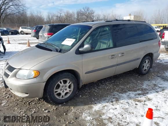 2002 Dodge Caravan EX с VIN 2B8GP74L42R790382, выставлен на аукционе IAAI как лот 41364303 с пробегом 136 569 миль миль и . История ставок и продаж доступна на DreamBid. Изображение 2.