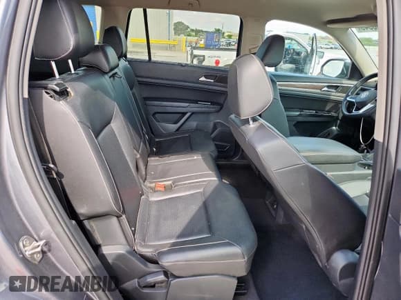 ✅ 2021 Volkswagen Atlas SE • VIN: 1V2DP2CA6MC522860 • Lot: 62466545. Wystawiony na Copart z przebiegiem 94 985 mil. Bezpłatny archiwum sprzedaży aukcyjnych z USA i szczegółowy raport historii pojazdu na DreamBid. Zdjęcie 11.