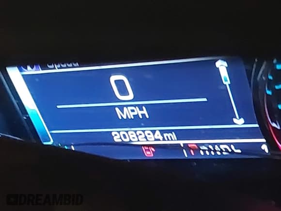 ✅ 2017 Chevrolet Silverado 2500HD LT • VIN: 1GC1KVEY0HF201240 • Lot: 43529703. Wystawiony na IAAI z przebiegiem 208 294 mil. Bezpłatny archiwum sprzedaży aukcyjnych z USA i szczegółowy raport historii pojazdu na DreamBid. Zdjęcie 7.