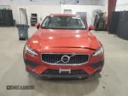 ✅ 2020 Volvo V60 • VIN: YV4102WK3L1034714 • Лот: 86529925. Опубликован ранее на Copart с пробегом 70 712 миль. Бесплатный доступ к архиву аукционных продаж из США и подробный отчёт об истории автомобиля на DreamBid. Изображение 5.