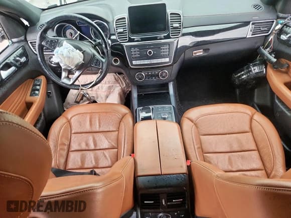 ✅ 2018 Mercedes-Benz GLE 43 AMG • VIN: 4JGED6EB6JA098370 • Lot: 93246415. Listed on Copart with Not provided. Free auction sales archive from the USA and detailed vehicle history report at DreamBid. Image 8.