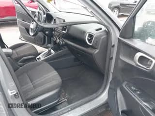 ✅ 2023 Hyundai Venue SEL • VIN: KMHRC8A33PU230376 • Lot: 41169505. Listed on IAAI with 21,702 mi. Free auction sales archive from the USA and detailed vehicle history report at DreamBid. Image 5.