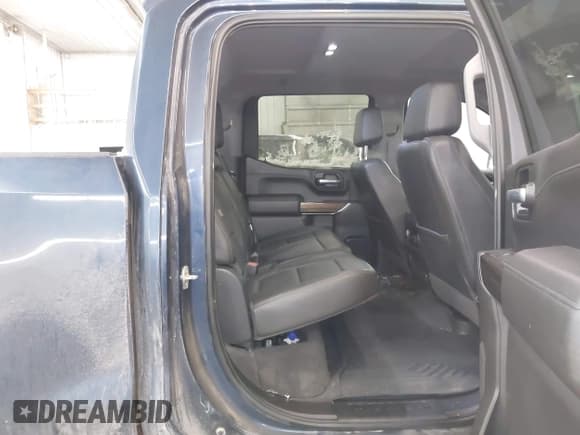 ✅ 2021 Chevrolet Silverado 1500 LT Trail Boss • VIN: 3GCPYFEL5MG299421 • Lot: 41490800. Wystawiony na IAAI z przebiegiem 97 118 mil. Bezpłatny archiwum sprzedaży aukcyjnych z USA i szczegółowy raport historii pojazdu na DreamBid. Zdjęcie 8.