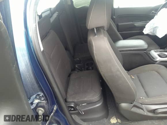 2019 Chevrolet Colorado 4WD LT с VIN 1GCHTCEN1K1345700, выставлен на аукционе IAAI как лот 39628771 с пробегом 57 622 миль миль и . История ставок и продаж доступна на DreamBid. Изображение 8.