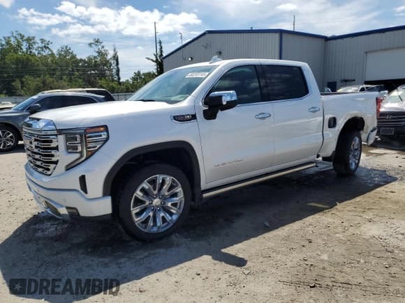 ✅ 2025 GMC Sierra 1500 Denali • VIN: 1GTUUGEL3SZ224900 • Лот: 80203745. Опубликован ранее на Copart с пробегом 3 603 миль. Бесплатный доступ к архиву аукционных продаж из США и подробный отчёт об истории автомобиля на DreamBid. Изображение 1.
