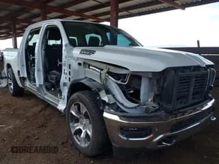 ✅ 2022 Ram 1500 Laramie • VIN: 1C6SRFJT5NN150651 • Lot: 43082621. Wystawiony na IAAI z przebiegiem Nie podano. Bezpłatny archiwum sprzedaży aukcyjnych z USA i szczegółowy raport historii pojazdu na DreamBid. Zdjęcie 1.