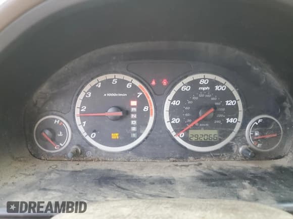 ✅ 2004 Honda CR-V LX • VIN: JHLRD78454C058527 • Lot: 70602845. Wystawiony na Copart z przebiegiem 292 066 mil. Bezpłatny archiwum sprzedaży aukcyjnych z USA i szczegółowy raport historii pojazdu na DreamBid. Zdjęcie 9.