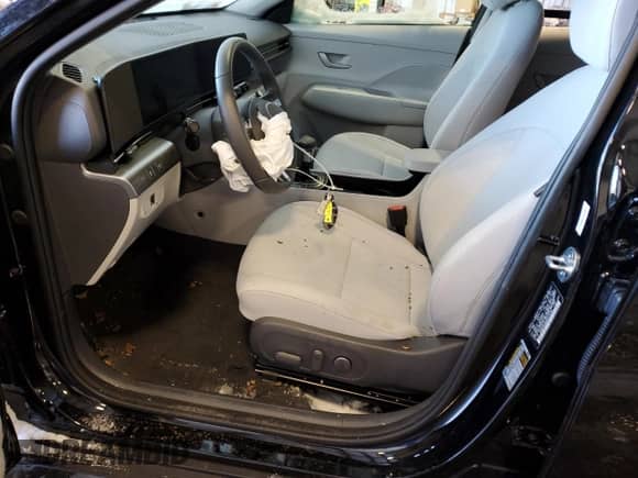 2024 Hyundai Kona SEL with VIN KM8HBCAB0RU174778, listed as a Copart auction lot 87528105 with 10,754 mi miles and Non repairable. Bid and sale history available at DreamBid. Image 7.