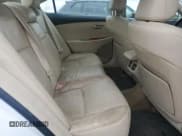 ✅ 2010 Lexus ES 330 • VIN: JTHBK1EG9A2387487 • Лот: 93205665. Опубликован ранее на Copart с пробегом 208 282 миль. Бесплатный доступ к архиву аукционных продаж из США и подробный отчёт об истории автомобиля на DreamBid. Изображение 10.