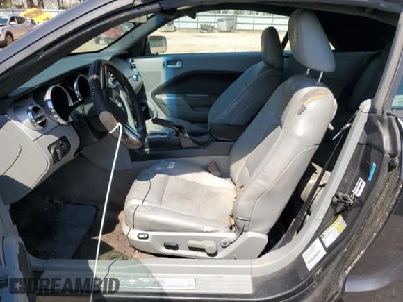 ✅ 2011 Ford Mustang Deluxe • VIN: 1ZVHT84NX75207861 • Lot: 50867455. Listed on Copart with Not provided. Free auction sales archive from the USA and detailed vehicle history report at DreamBid. Image 7.