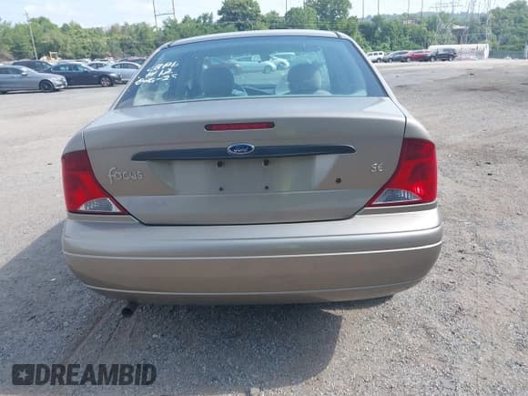✅ 2004 Ford Focus SE • VIN: 1FAFP34374W149607 • Lot: 42949262. Listed on IAAI with Not provided. Free auction sales archive from the USA and detailed vehicle history report at DreamBid. Image 17.