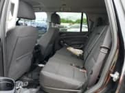 ✅ 2018 Chevrolet Tahoe LS • VIN: 1GNSCAKC2JR392304 • Lot: 81493075. Wystawiony na Copart z przebiegiem Nie podano. Bezpłatny archiwum sprzedaży aukcyjnych z USA i szczegółowy raport historii pojazdu na DreamBid. Zdjęcie 11.