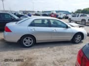 ✅ 2006 Honda Accord EX • VIN: 1HGCM56736A097055 • Лот: 43253072. Опубликован ранее на IAAI с пробегом 146 127 миль. Бесплатный доступ к архиву аукционных продаж из США и подробный отчёт об истории автомобиля на DreamBid. Изображение 14.