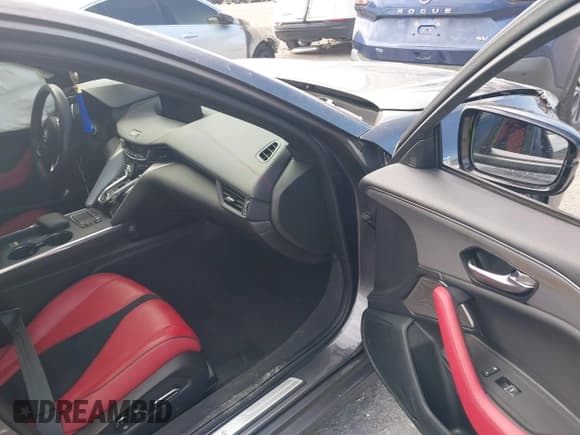 ✅ 2021 Acura TLX w/A-Spec Package • VIN: 19UUB5F56MA015700 • Lot: 40991800. Listed on IAAI with 21,993 mi. Free auction sales archive from the USA and detailed vehicle history report at DreamBid. Image 5.