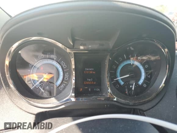 ✅ 2013 Buick LaCrosse Leather • VIN: 1G4GC5E3XDF120568 • Lot: 91573075. Listed on Copart with 171,136 mi. Free auction sales archive from the USA and detailed vehicle history report at DreamBid. Image 9.