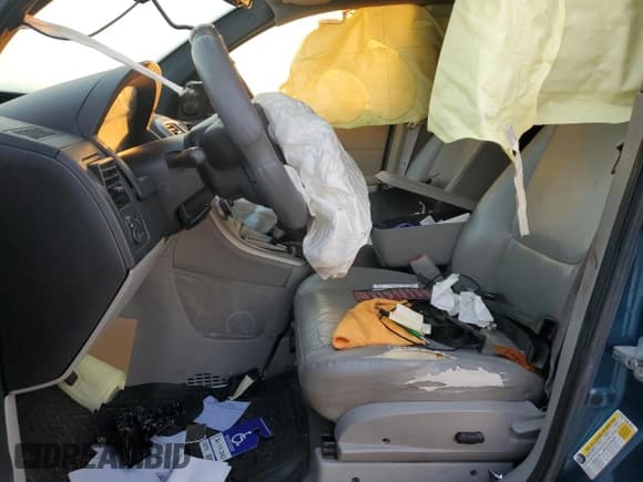 ✅ 2006 Chevrolet Equinox LT • VIN: 2CNDL73F866129911 • Лот: 75703784. Опубликован ранее на Copart с пробегом Не указан. Бесплатный доступ к архиву аукционных продаж из США и подробный отчёт об истории автомобиля на DreamBid. Изображение 7.