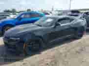 2017 Chevrolet Camaro 1LT z VIN 1G1FB1RSXH0205103, wystawiony jako IAAI lot #42733940 z przebiegiem 43 737 mil mil oraz . Historia ofert i sprzedaży dostępna na DreamBid. Obrazek 17.