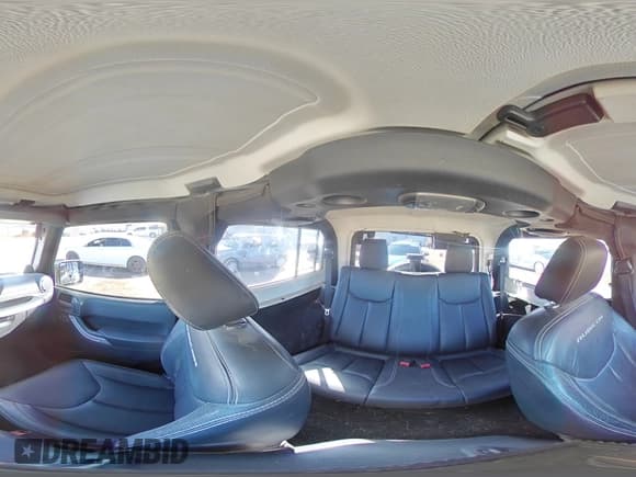 ✅ 2014 Jeep Wrangler Rubicon • VIN: 1C4BJWCG4EL214609 • Lot: 91118585. Wystawiony na Copart z przebiegiem 45 390 mil. Bezpłatny archiwum sprzedaży aukcyjnych z USA i szczegółowy raport historii pojazdu na DreamBid. Zdjęcie 14.