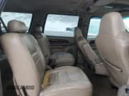 ✅ 2003 Ford Excursion Limited • VIN: 1FMSU43P53EB56437 • Lot: 87789995. Wystawiony na Copart z przebiegiem 161 571 mil. Bezpłatny archiwum sprzedaży aukcyjnych z USA i szczegółowy raport historii pojazdu na DreamBid. Zdjęcie 11.