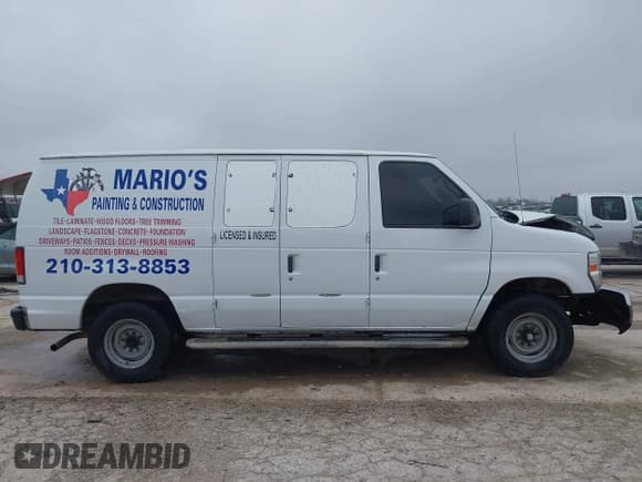 ✅ 2013 Ford Econoline Cargo Commercial • VIN: 1FTNE2EW8DDB16691 • Lot: 43536877. Wystawiony na IAAI z przebiegiem 187 836 mil. Bezpłatny archiwum sprzedaży aukcyjnych z USA i szczegółowy raport historii pojazdu na DreamBid. Zdjęcie 13.