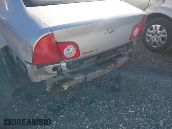 ✅ 2011 Chevrolet Malibu 1LT • VIN: 1G1ZC5E13BF327577 • Lot: 43390123. Listed on IAAI with Not provided. Free auction sales archive from the USA and detailed vehicle history report at DreamBid. Image 6.