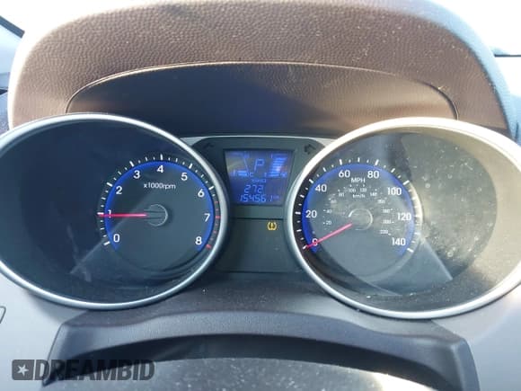 ✅ 2015 Hyundai Tucson Limited • VIN: KM8JUCAGXFU097260 • Lot: 43537707. Wystawiony na IAAI z przebiegiem 154 561 mil. Bezpłatny archiwum sprzedaży aukcyjnych z USA i szczegółowy raport historii pojazdu na DreamBid. Zdjęcie 7.