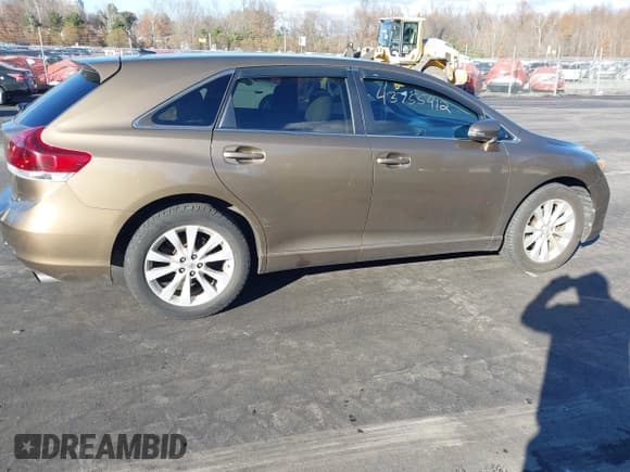 ✅ 2013 Toyota Venza LE • VIN: 4T3BA3BB5DU034250 • Lot: 43755412. Listed on IAAI with 148,103 mi. Free auction sales archive from the USA and detailed vehicle history report at DreamBid. Image 13.
