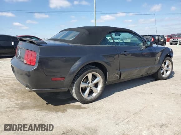 ✅ 2009 Ford Mustang GT • VIN: 1ZVHT85H495122350 • Lot: 47954065. Wystawiony na Copart z przebiegiem 106 673 mil. Bezpłatny archiwum sprzedaży aukcyjnych z USA i szczegółowy raport historii pojazdu na DreamBid. Zdjęcie 3.