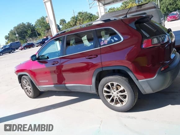 ✅ 2019 Jeep Cherokee Latitude Plus • VIN: 1C4PJLLB4KD428157 • Лот: 43602847. Опубликован ранее на IAAI с пробегом 213 434 миль. Бесплатный доступ к архиву аукционных продаж из США и подробный отчёт об истории автомобиля на DreamBid. Изображение 15.