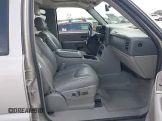 ✅ 2005 Chevrolet Suburban LS • VIN: 3GNEC16Z65G212582 • Лот: 42409878. Опубликован ранее на IAAI с пробегом 141 303 миль. Бесплатный доступ к архиву аукционных продаж из США и подробный отчёт об истории автомобиля на DreamBid. Изображение 5.