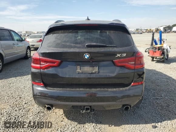 ✅ 2018 BMW X3 xDrive30i • VIN: 5UXTR9C59JLC83966 • Лот: 92632775. Опубликован ранее на Copart с пробегом 68 644 миль. Бесплатный доступ к архиву аукционных продаж из США и подробный отчёт об истории автомобиля на DreamBid. Изображение 6.