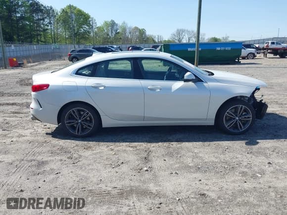 ✅ 2022 BMW 2 Series 228i • VIN: WBA53AK07N7K22207 • Lot: 41983008. Wystawiony na IAAI z przebiegiem 58 436 mil. Bezpłatny archiwum sprzedaży aukcyjnych z USA i szczegółowy raport historii pojazdu na DreamBid. Zdjęcie 14.