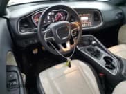 ✅ 2015 Dodge Challenger R/T Plus • VIN: 2C3CDZBTXFH834962 • Lot: 38189534. Wystawiony na Copart z przebiegiem 86 229 mil. Bezpłatny archiwum sprzedaży aukcyjnych z USA i szczegółowy raport historii pojazdu na DreamBid. Zdjęcie 8.