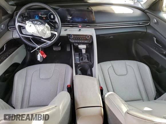 ✅ 2024 Hyundai Elantra Limited • VIN: KMHLP4DG7RU757258 • Lot: 94716975. Listed on Copart with 58,749 mi. Free auction sales archive from the USA and detailed vehicle history report at DreamBid. Image 8.