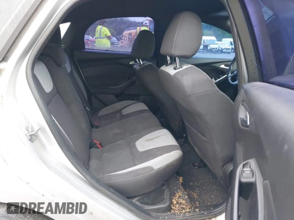 ✅ 2013 Ford Focus ST • VIN: 1FADP3L9XDL127468 • Lot: 42994718. Listed on IAAI with 123,988 mi. Free auction sales archive from the USA and detailed vehicle history report at DreamBid. Image 8.