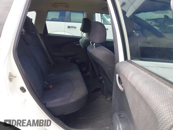 ✅ 2013 Honda Fit Sport • VIN: JHMGE8H52DC009784 • Lot: 43199569. Listed on IAAI with 206,743 mi. Free auction sales archive from the USA and detailed vehicle history report at DreamBid. Image 8.