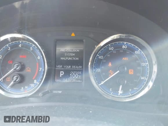 ✅ 2017 Toyota Corolla LE • VIN: 5YFBURHE1HP593600 • Lot: 43311094. Wystawiony na IAAI z przebiegiem 143 736 mil. Bezpłatny archiwum sprzedaży aukcyjnych z USA i szczegółowy raport historii pojazdu na DreamBid. Zdjęcie 7.